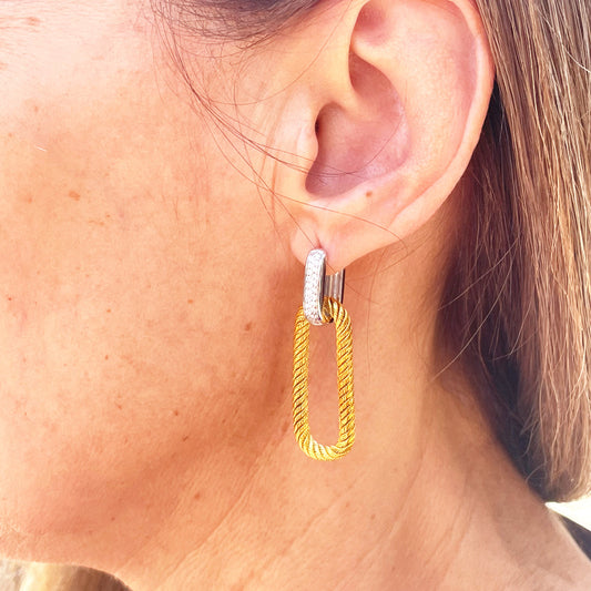 Pendientes elegantes de plata bicolor con circonitas de fiesta para mujer