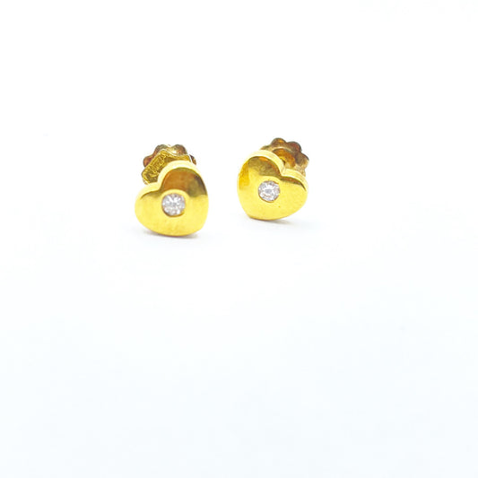 Pendientes de oro 18k corazones con circonita para niña