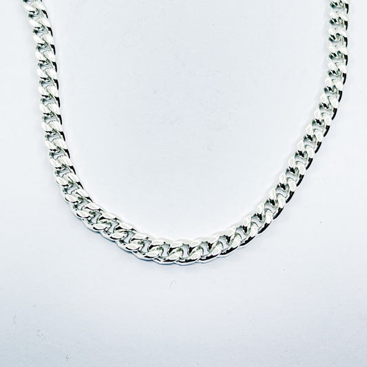 Cadena de plata Barbada o eslabon cubano de 5mm ancho para hombre