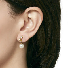 Pendientes de plata dorada MAJORICA hoja Selene perla blanca y circonita para mujer