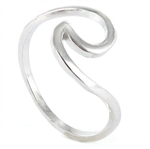 Anillo de plata de Ley rodiada con forma de ola para mujer