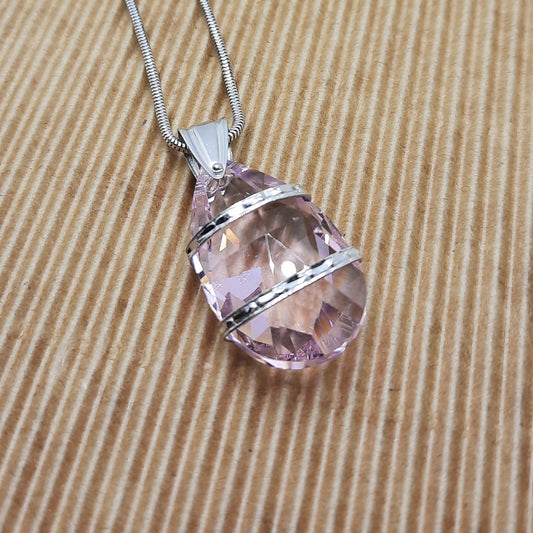 Colgante oro blanco 18k Piedra Rosa de Francia con circonitas