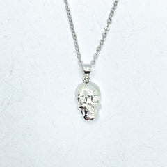 Collar de plata de calavera con ojos de circonitas para mujer