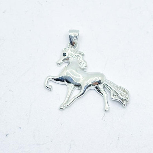 Colgante de plata de ley Caballo galopando para mujer