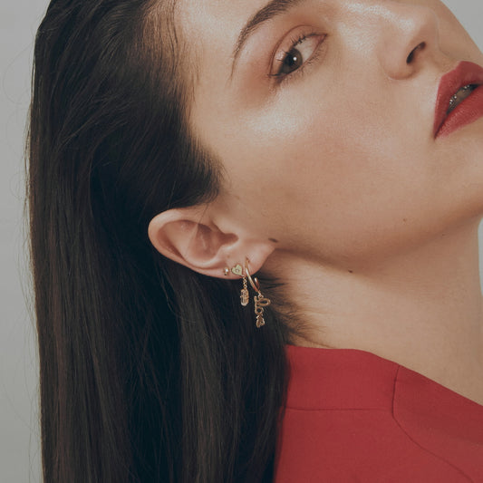 Pendientes Aros de plata Victoria Cruz bañado en oro con perla LOVE para mujer