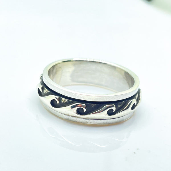 Anillo para hombre, tipo antiestrés, en plata de ley.