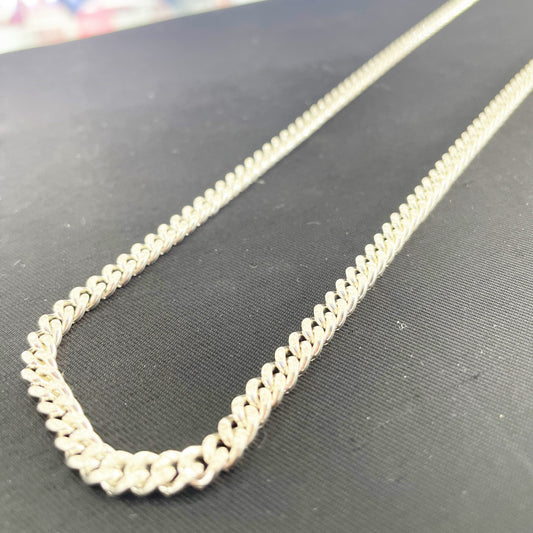 Cadena de plata Barbada o eslabon cubano de 5mm ancho para hombre