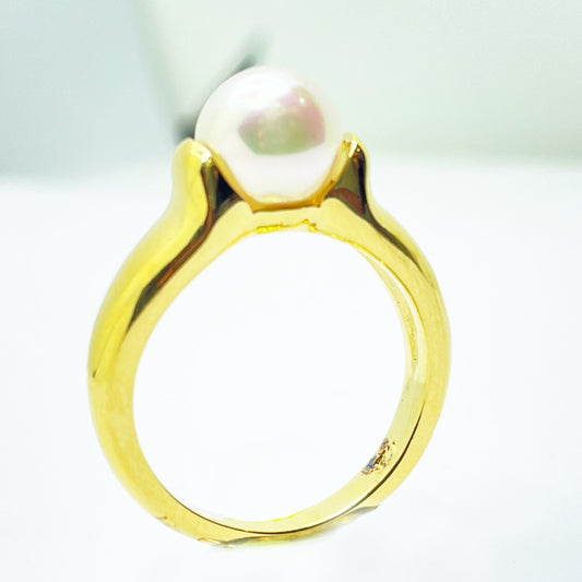 Anillo clasico de plata dorada con perla blanca Majorica de 8mm para mujer