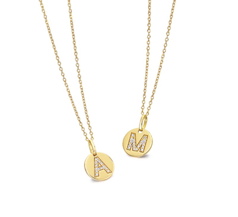 Collar oro 18K Lecarré  inicial con mini diamantes para mujer