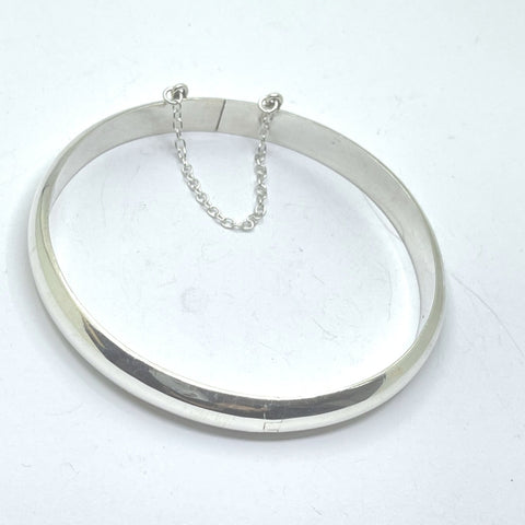 Pulsera de plata redonda rígida de 8mm para mujer