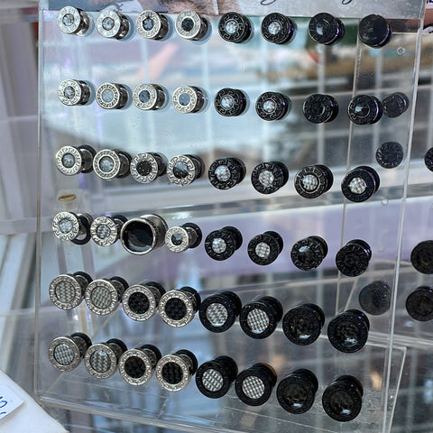 Pendiente plano de acero negro para hombre