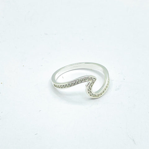 Anillo de plata de Ley rodiada con forma de ola con circonitas para mujer